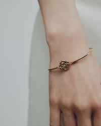 h’eres ヒアーズ　OUROBOROS SIGNET PIERCE GOLD OUROBOROS SIGNET BANGLE GOLD – h'eres