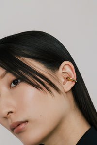 アクセサリー heres EAR CUFF GOLD アクセサリー heres EAR CUFF GOLD Dangling Chain Ear Cuff